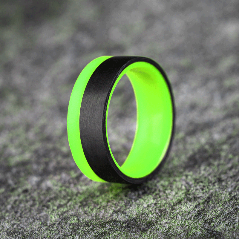 Polished 2/3 Carbon Fiber Unidirectional Ring with Glow Resin