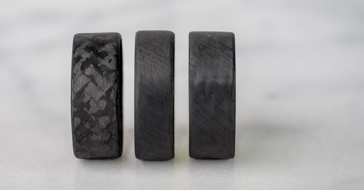 E6-Rings-Lightweight-Yet-Tough-Why-Athletes-and-Adventurers-Love-Carbon-Fiber-Rings