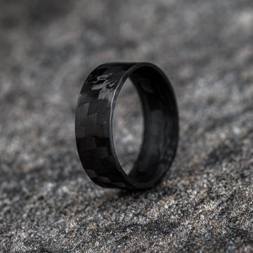 Polished Carbon Fiber Horizontal Pattern Ring